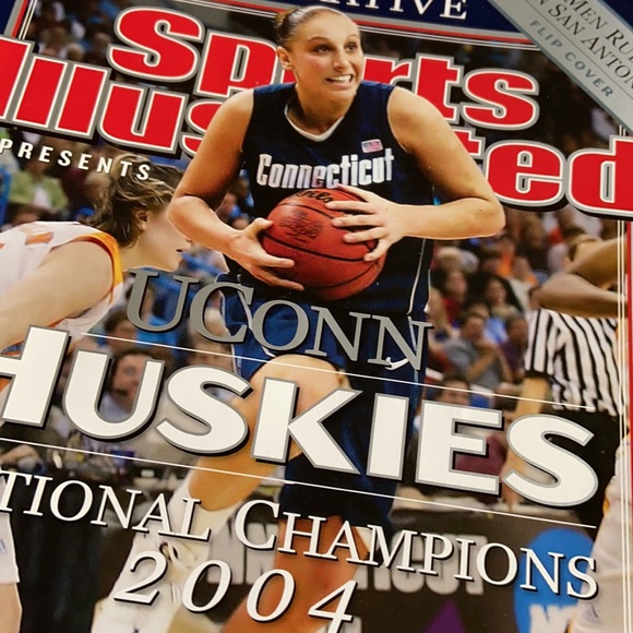 Vintage Sports Illustrated UCONN Huskies Championship 2004 - Picture 5 of 6